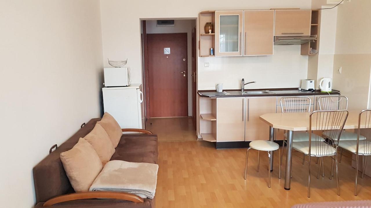 Apartamenty Agat I Jantar 斯维诺乌伊希切 外观 照片